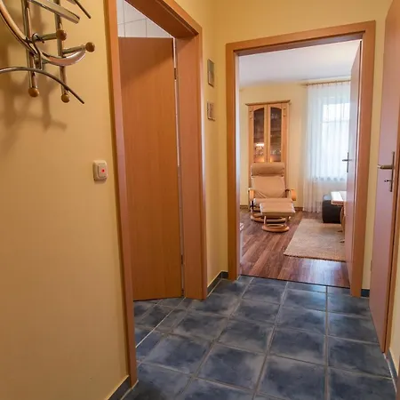 Daire Hoppenberg 9 Eg Links